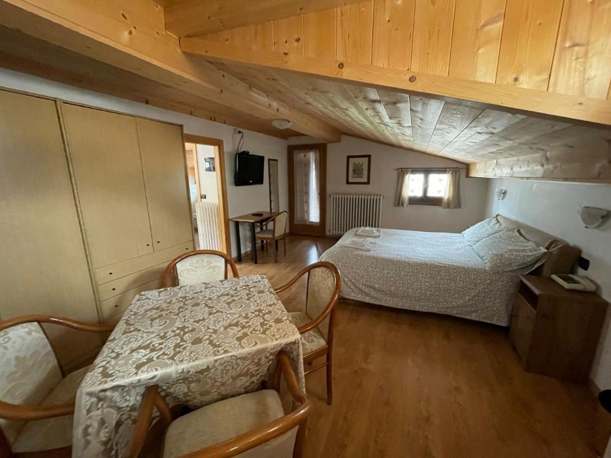 Ambassador Rooms In Bormio, Solo Camera Senza Colazione Экстерьер фото