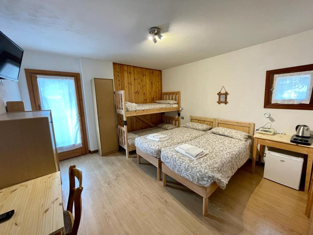 Ambassador Rooms In Bormio, Solo Camera Senza Colazione Экстерьер фото