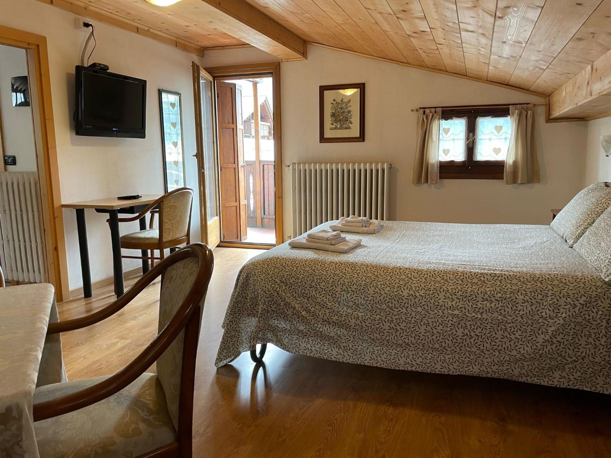 Ambassador Rooms In Bormio, Solo Camera Senza Colazione Экстерьер фото